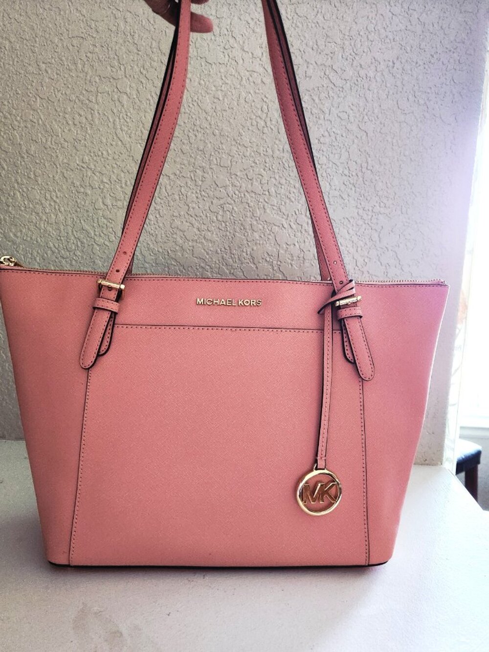 Like New Michael Kors Ciara Pink Shoulder Bag Tote Purse - Picture 3 of 16